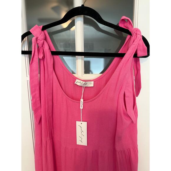 Petal & Pup PINK Sleeveless Scoop Neck Sundress large
NWT MARCY MIDI Large - Picture 4 of 13